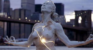 20 потрясающих скульптур, создатели которых обошли законы физики!