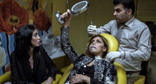 Ислам, сигареты и ботокс — повседневная жизнь женщин в Иране (11 фото)