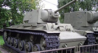 Советский тяжелый танк КВ-1 (45 фото)