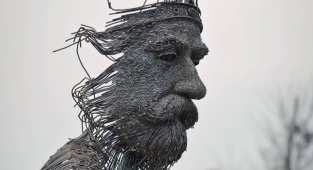 Румынский скульптор варит портреты из металла (14 фото)
