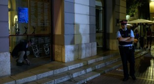 Дерзкая кража в США: гравюру Сальвадора Дали вынесли из галереи за полминуты (4 фото)