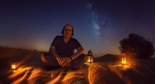 Реалистичные и "космические" мини-фотографии от египетского фотографа (16 фото)