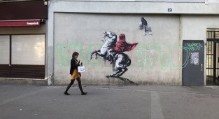 Бэнкси совершил 6 новых актов "вандализма" в Париже, и все они несут в себе важное сообщение (21 фото)