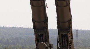 Зенітно-ракетна система С-300В (16 фото)