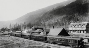History of the Canadian railway in photographs / Historic Canadian Railway (100 photos)