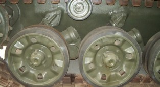 Фотообзор - швейцарский основной боевой танк Pz 68 Series 1 (57 фото)