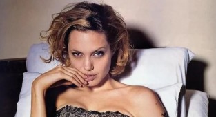 Angelina Jolie in the Pictures of Iconic Photographer Mark Seliger (19 photos)