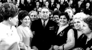 Leonid Ilyich Brezhnev (60 photos)