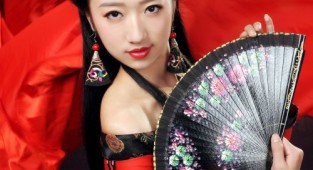 Chinese national costume 2 (8 photos)