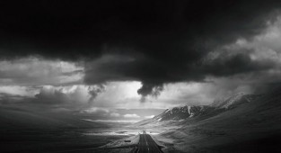 Темные и одинокие дороги мира (12 фото)
