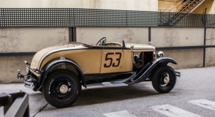 Испанский художник Manu Campa ездит по Мадриду на винтажном Ford Model A 1931 года (24 фото)
