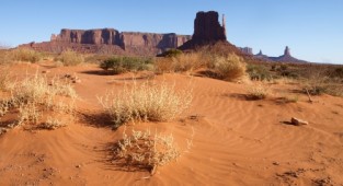 Monument Valley - the land of the Navajo tribe (100 photos)