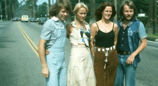 ABBA - Fotoshoot in Los Angeles (1976) (43 photos)