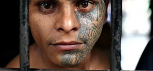 Stunning Portraits of Members of One of America's Most Violent Criminal Gangs (11 photos)