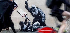 У Лондоні розпочали розслідування щодо Бенксі через новий графіті (3 фото)