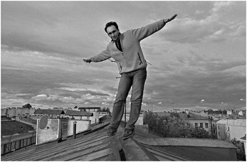 Фотожурналист Сергей Максимишин. Санкт-Петербург. Гуляющие по крышам (11 картинок)