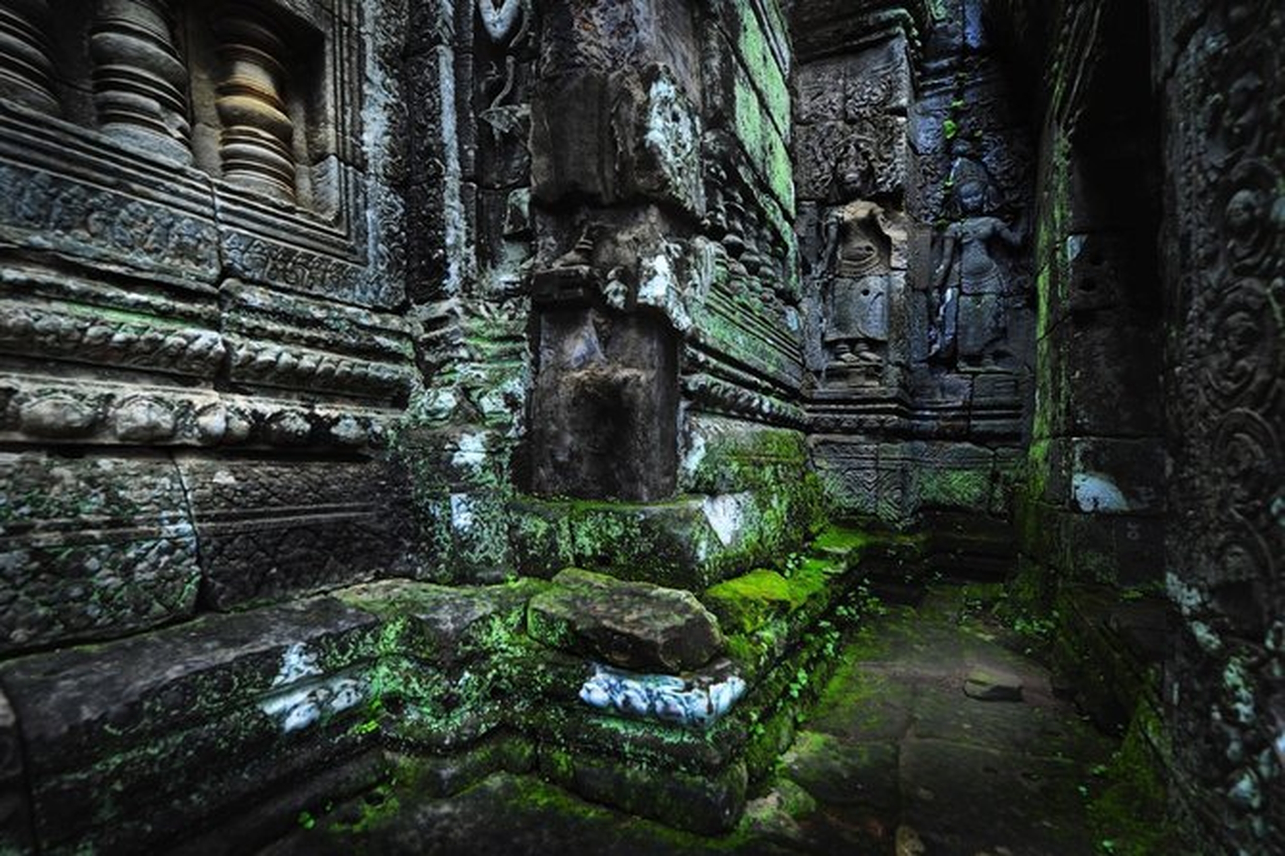 Затерянные видео. Заброшенные храмы Индии в джунглях. Затерянный город в джунглях Индии. Заброшенный храм в Камбодже. Затерянный храм в джунглях Индии.
