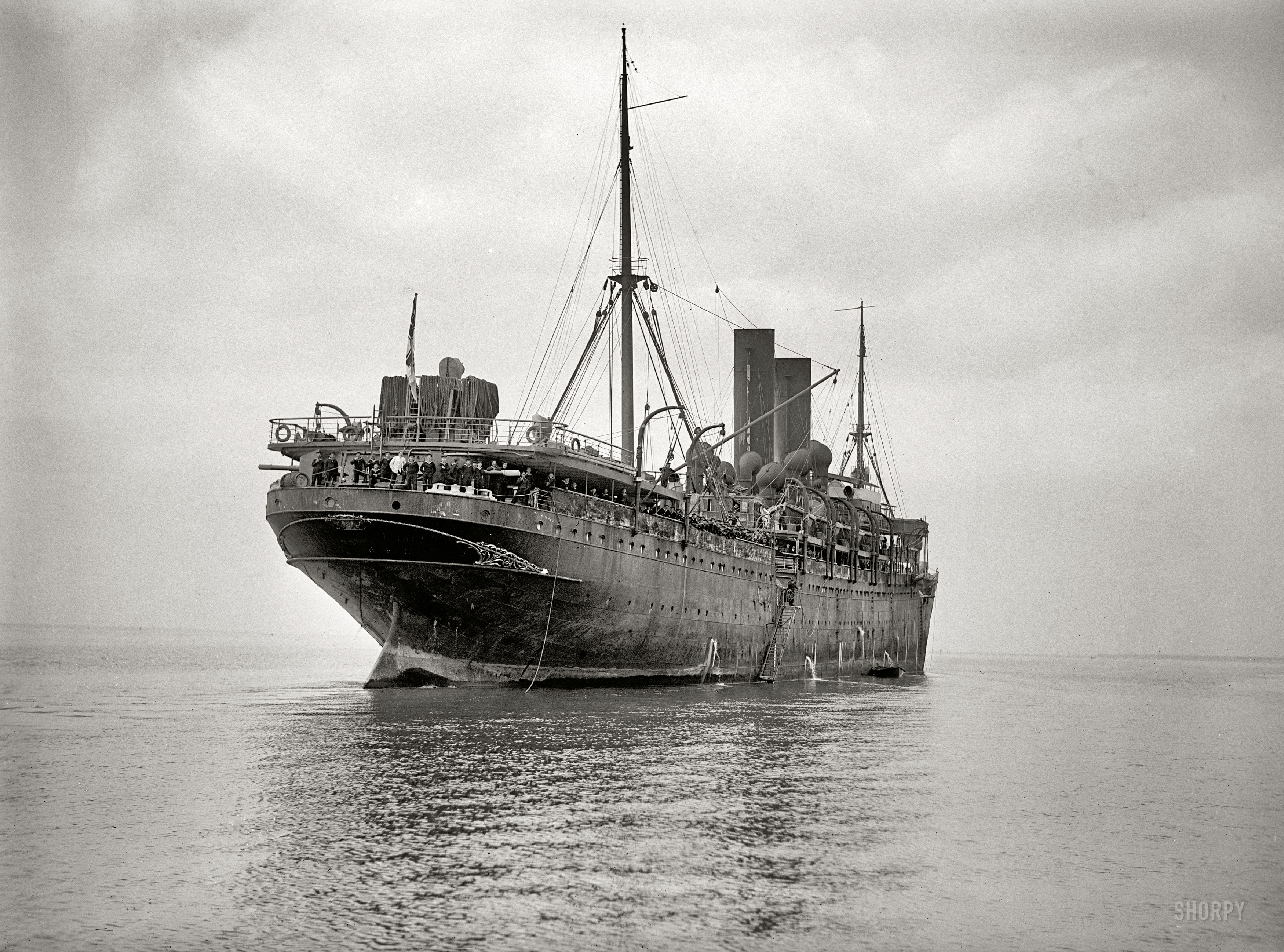 Пароходы 20 века. Атлантис вспомогательный крейсер. Вспомогательный крейсер Ангара 1904г. Корморан вспомогательный крейсер.