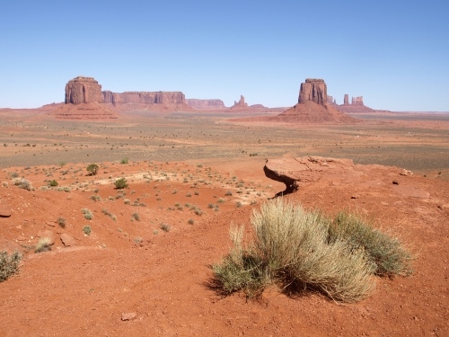 Долина Монументов - земля племени Навахо (100 фото)