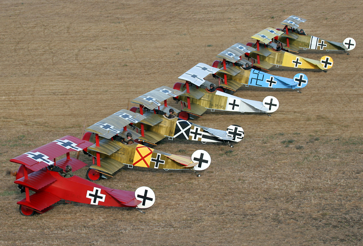 Первые немецкие самолеты. Фоккер биплан самолет первой мировой. Самолет Фоккер др 1. Немецкие самолеты 1 мировой войны.