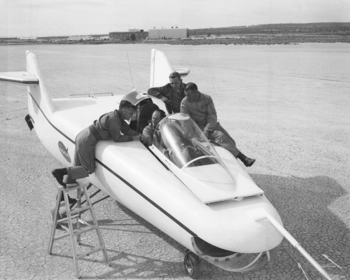 The history of American aeronautics in black and white photos. Stylish science (31 photos)