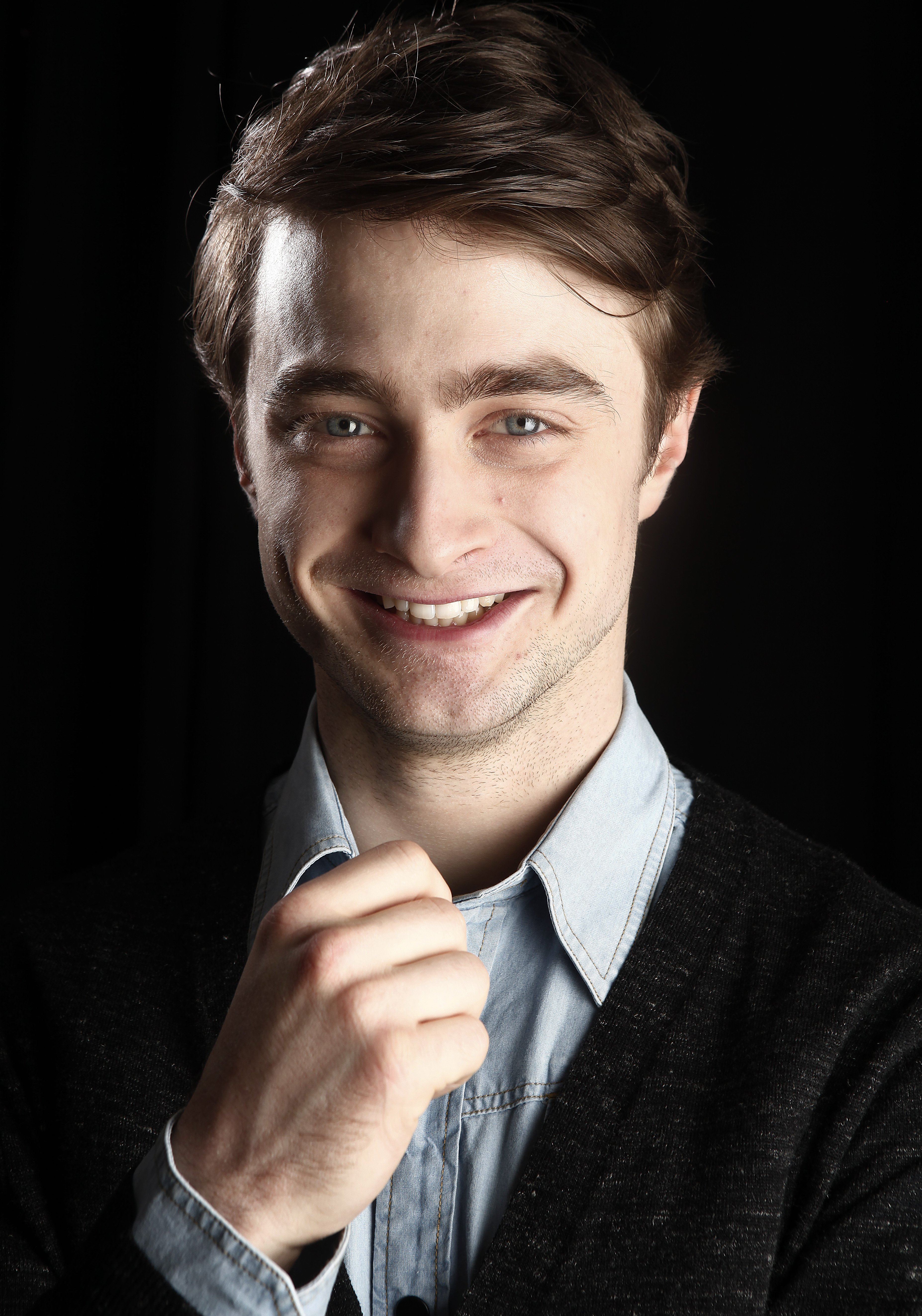 Дэниел. Дэниел Рэдклифф. Дэниэл Рэдклифф (Daniel Radcliffe). Дэн Рэдклифф улыбается. Дэниел Рэдклифф сейчас.