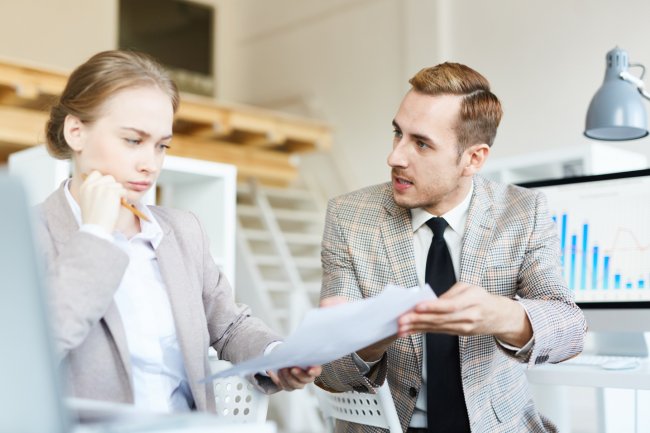 Продаж частки в бізнесі: порядок, обмеження і захист сторін